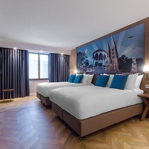 Deluxe Zimmer mit zwei Einzelbetten